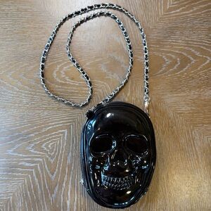 Skull Black Purse, Silver Black Strap Zip Top